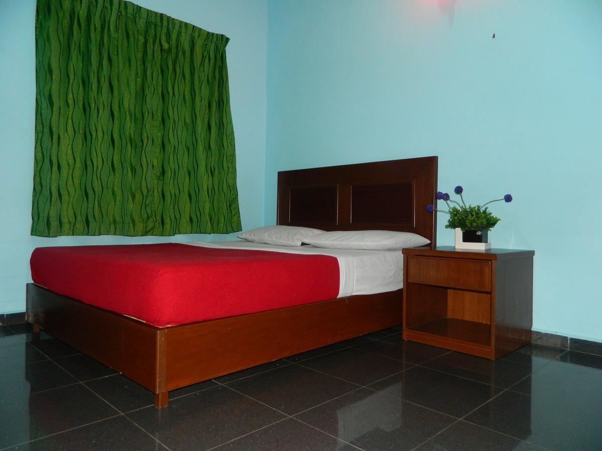 River Side Hotel Mersing Cameră foto
